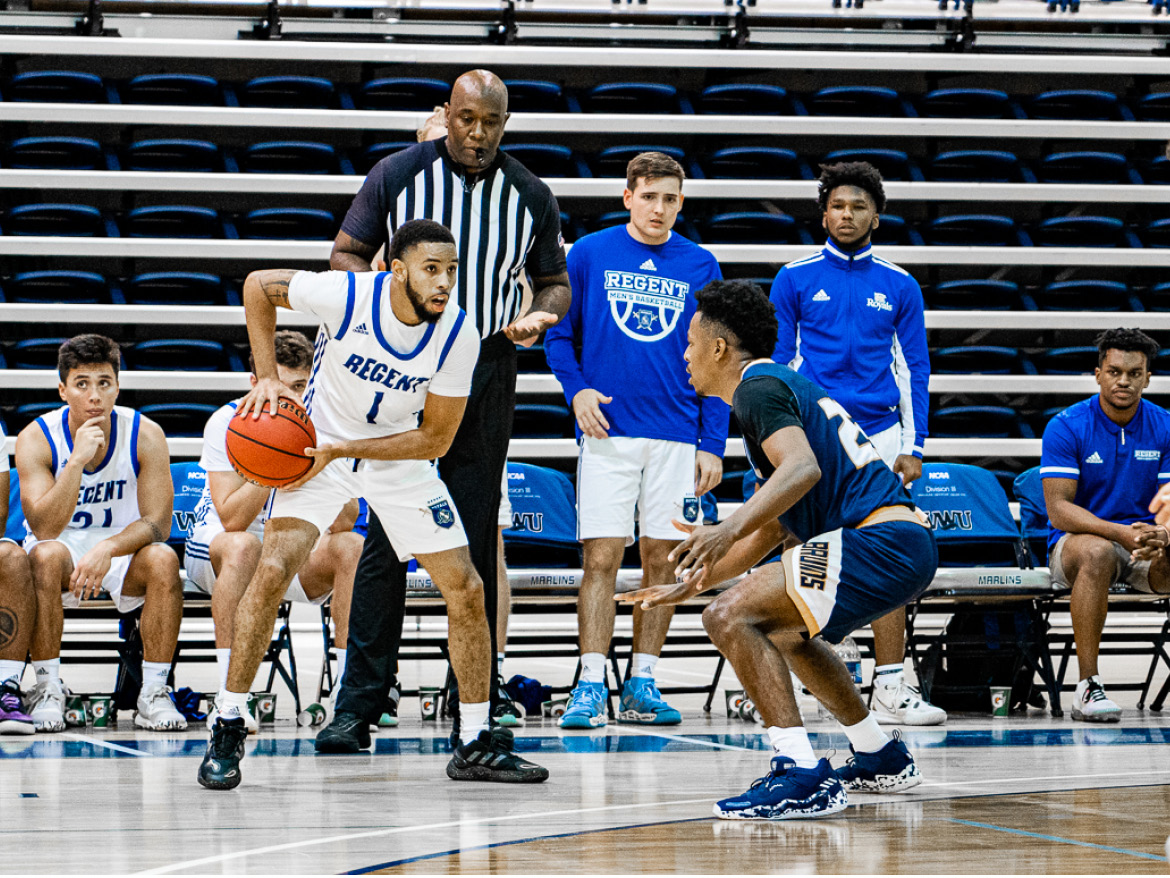 A Regent Royals basketball player at a match.